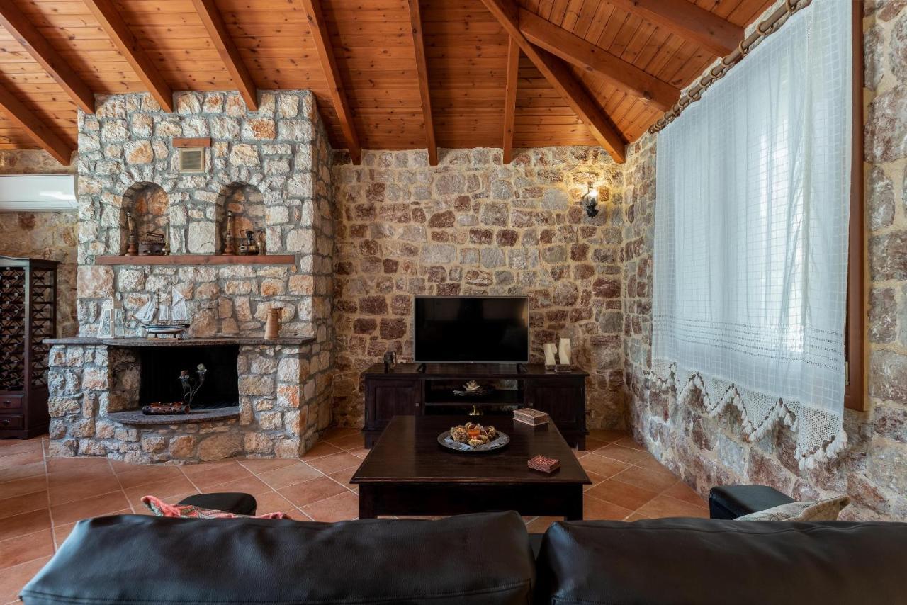 فيلا Filerolia Stone House Pastida المظهر الخارجي الصورة